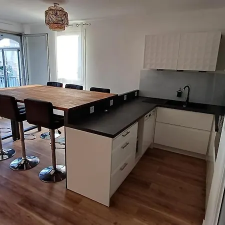 Chez Sofia T3 View Port Private Parking And Pool דירה