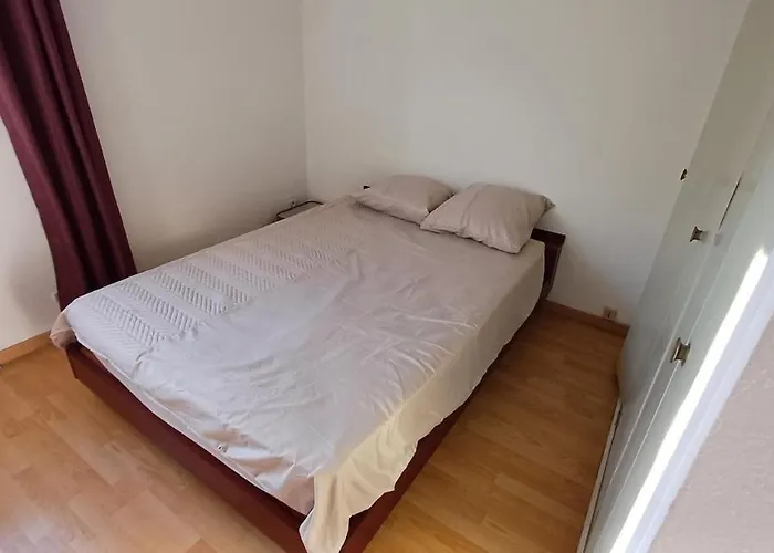 Chez Sofia T3 View Port Private Parking And Pool Daire